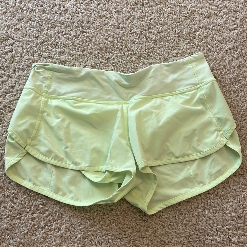 RARE color!! Lulu shorts